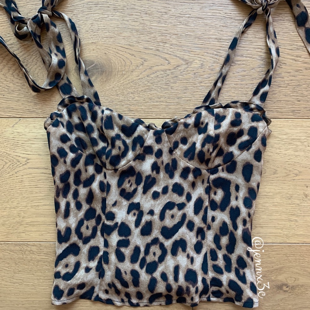 ❌[SOLD]❌Reformation Blanca Top || Leopard 🐆 - Picture 6 of 16